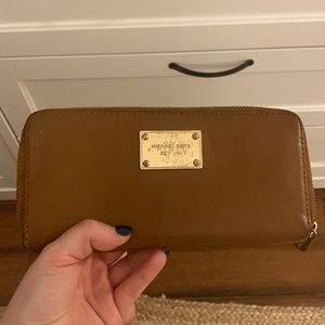 Michael Kors brown zip wallet